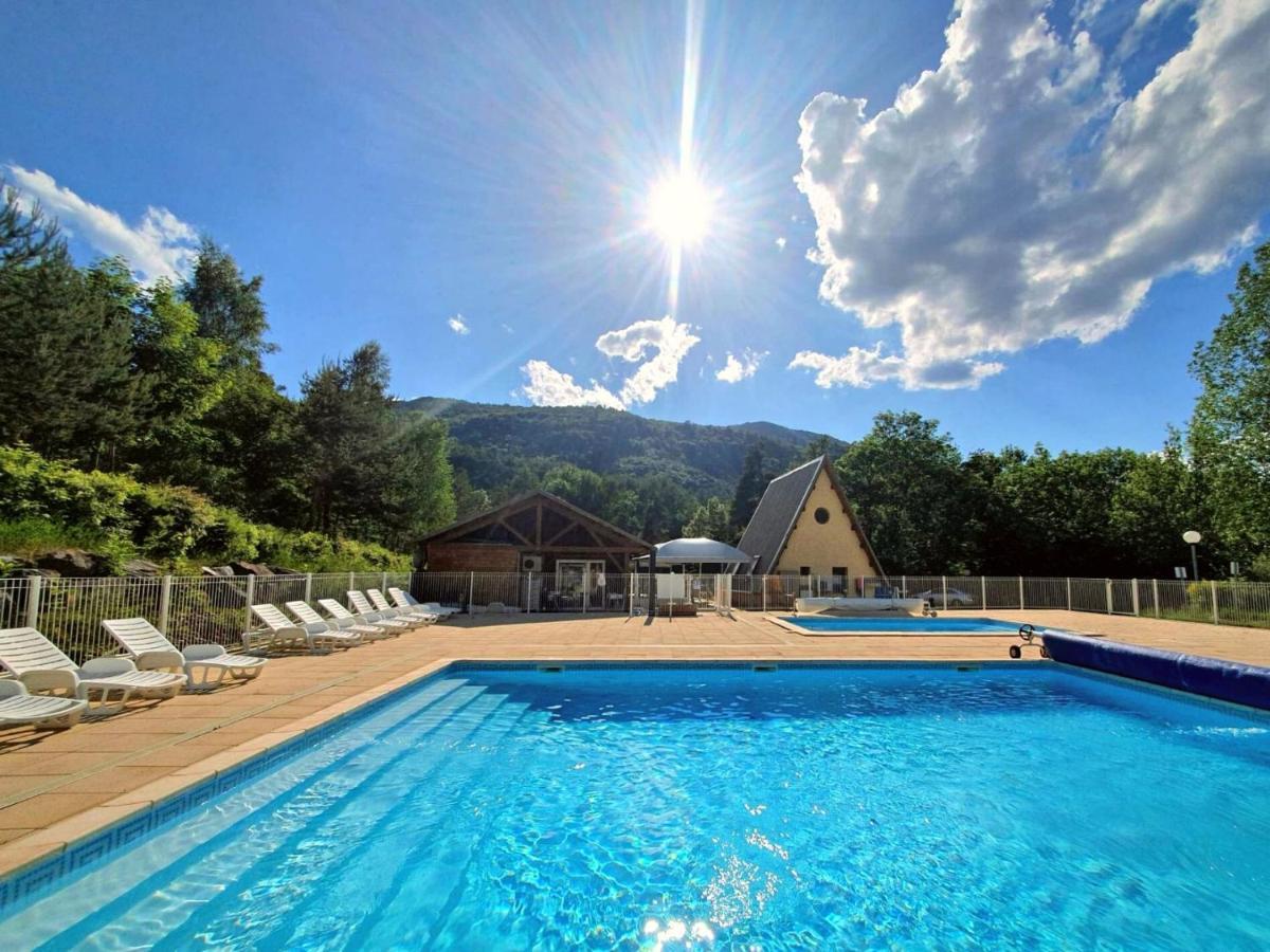 Village De Chalets Et Camping La Pierre De L'Aigle La Breole ภายนอก รูปภาพ