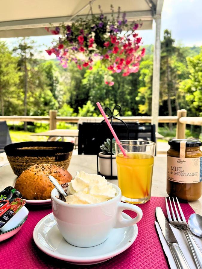 Village De Chalets Et Camping La Pierre De L'Aigle La Breole ภายนอก รูปภาพ