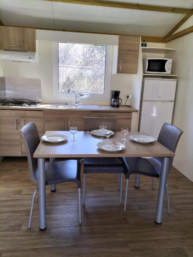 Village De Chalets Et Camping La Pierre De L'Aigle La Breole ภายนอก รูปภาพ